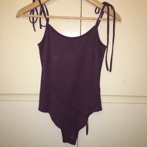 🦁3/$10 Maroon onesie